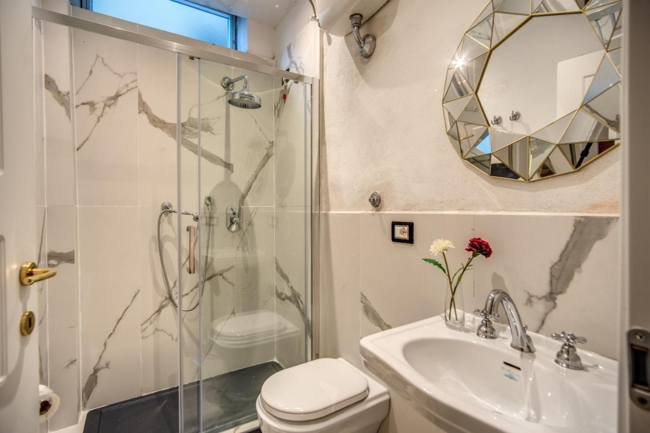 Aweshomeitaly - White Mirrors Apartment 피사 외부 사진