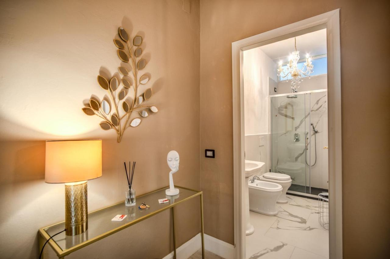 Aweshomeitaly - White Mirrors Apartment 피사 외부 사진