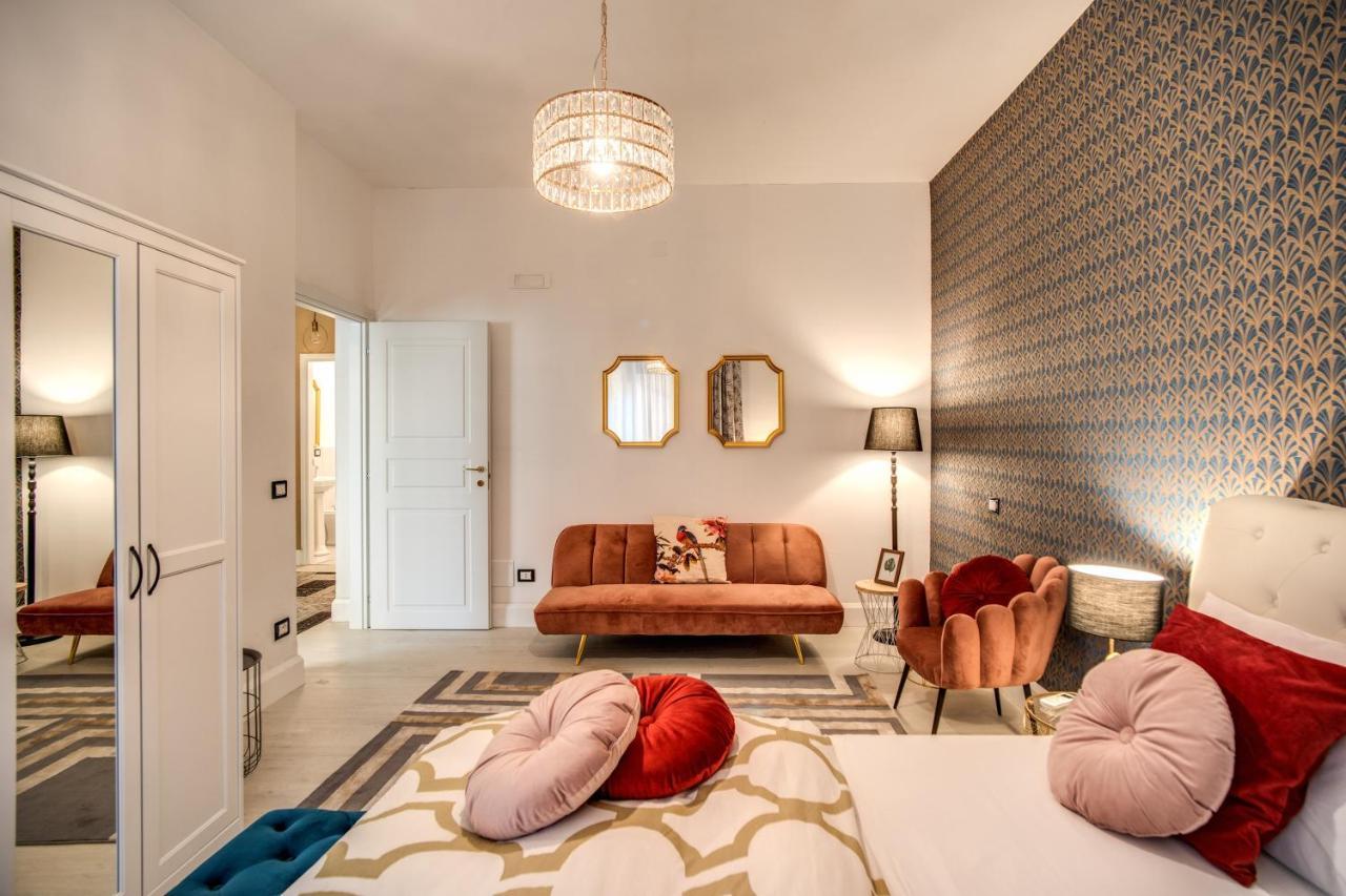 Aweshomeitaly - White Mirrors Apartment 피사 외부 사진
